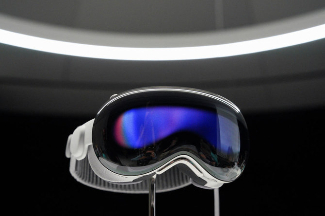 Apple unveils sleek, $3,500 ‘Vision Pro’ goggles. Will they be what VR has been looking for?