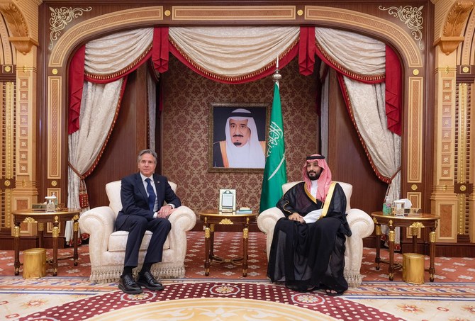 Saudi crown prince, US state secretary discuss cooperation