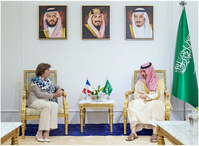 Saudi foreign minister meets French, Lebanese counterparts