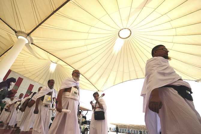 Hajj cost drops 39% for 1.4m pilgrims outside Kingdom, says Saudi minister