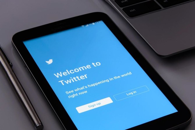 Twitter now needs users to sign in to view tweets