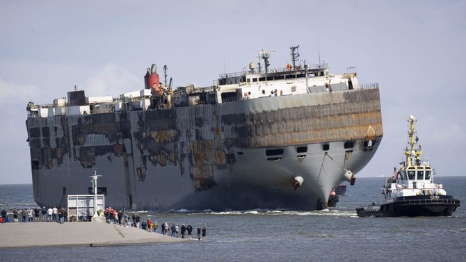 Burnt-out car transport ship reaches Dutch port