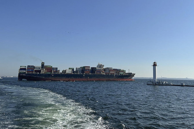 Ship from Ukraine port nears Turkiye despite Russian blockade