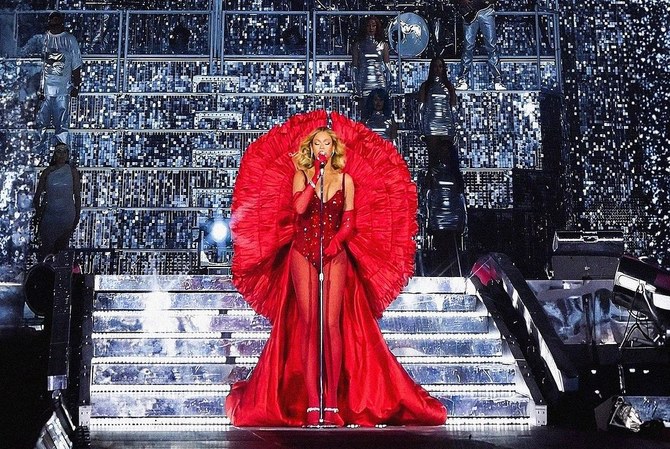 Beyonce shows off Omani label on Renaissance World Tour 