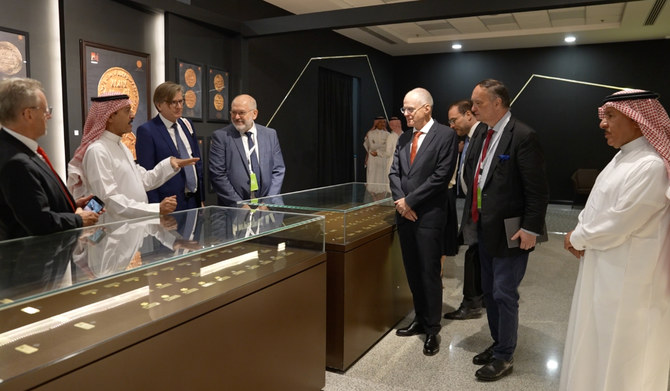 Austrian officials visit Princess Alice, Islamic coins exhibitions in Riyadh