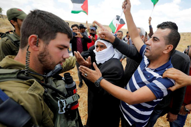 UK trade unions back boycotts of Israel over Palestinian oppression