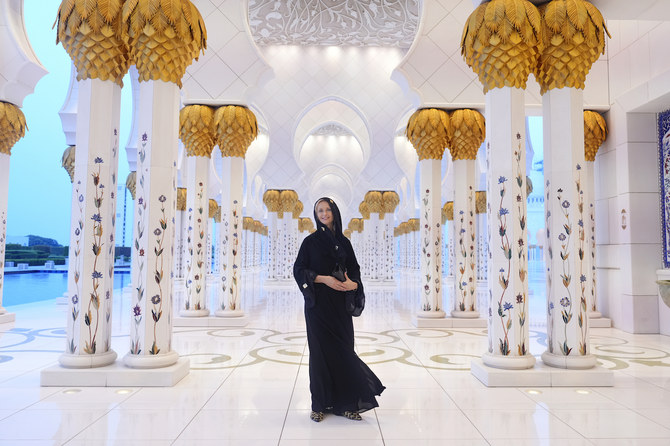 Newly appointed US envoy to UAE visits Sheikh Zayed Mosque