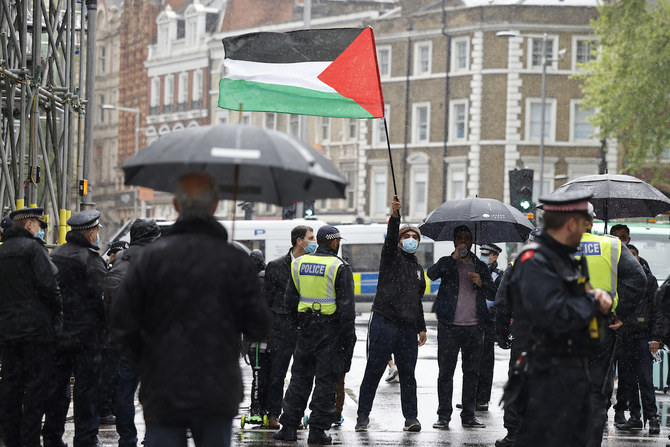 London police rule out crackdown on people waving Palestinian flag