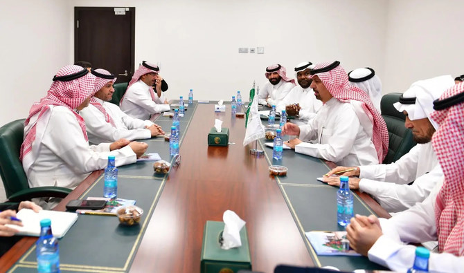 KSrelief and Saudi Red Crescent discuss humanitarian cooperation