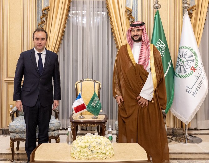Saudi defense minister meets French minister of armed forces
