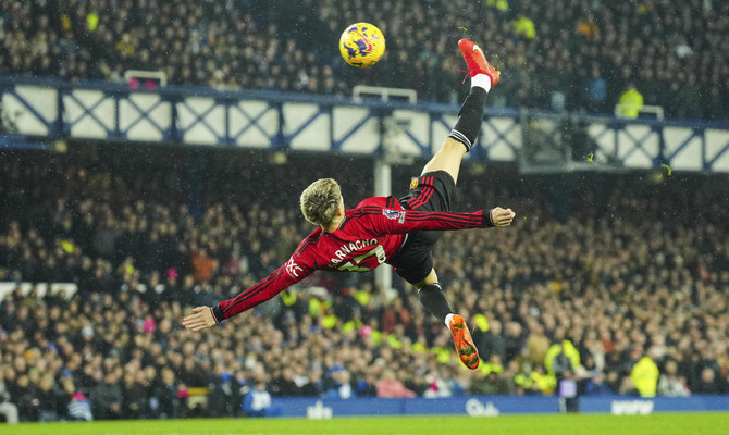 Garnacho’s sensational overhead kick stuns protesting Everton fans and helps Man United earn 3-0 win