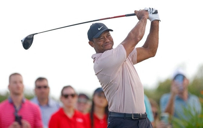 Tiger Woods has a sloppy finish for a 75 in his return in the Bahamas