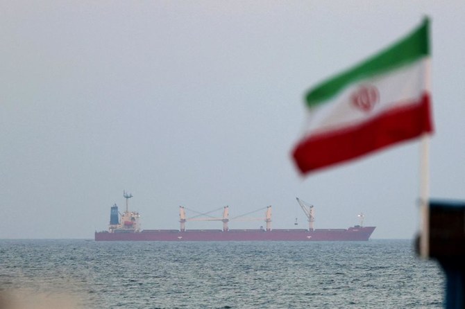 Iran Revolutionary Guards seize two vessels smuggling 4.5 million liters of fuel — Tasnim