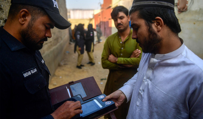 Documented Afghan migrants in Karachi say suffering fallout of Pakistan’s deportation drive