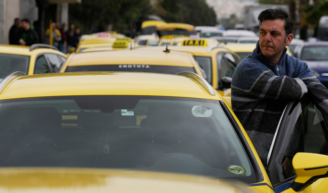 Strike by Athens taxi drivers coincides with nationwide public sector stoppage