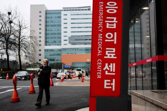 South Korea seeks talks with striking medics as return to work deadline looms