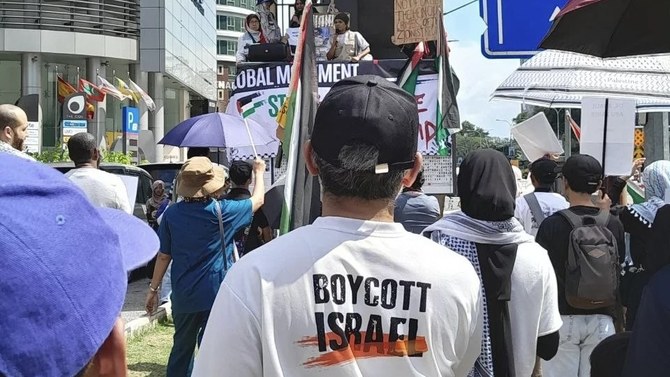 Malaysian anti-Israel boycott rocks incomes of Western brands