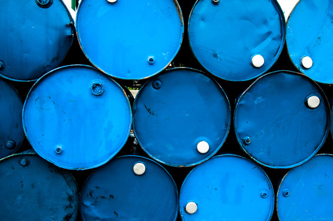 Oil Updates – crude set for weekly gain on signs of improving demand