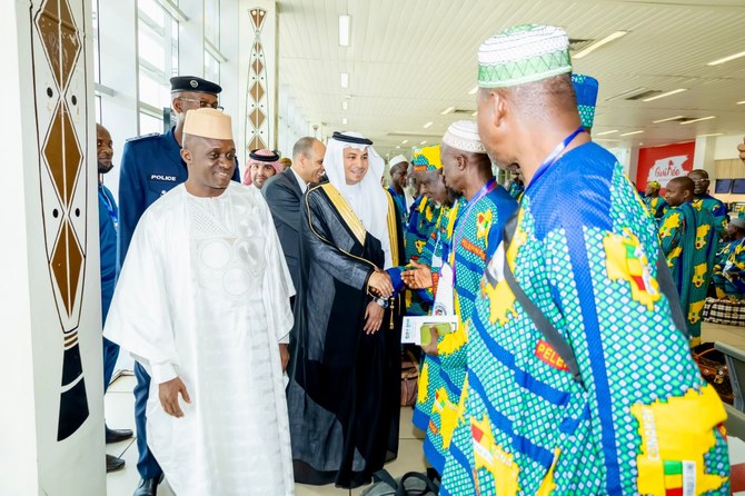 Saudi Arabia’s ambassador to Guinea Fahad Al-Rashidi sees off this year’s first group of Guinean Hajj pilgrims.