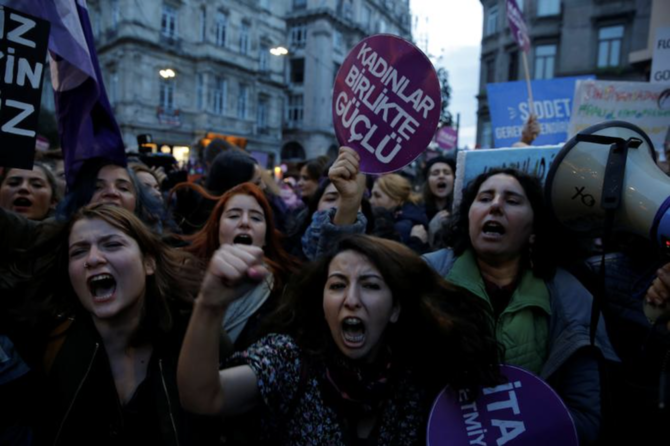 Turkish parties ramp up efforts to win women’s votes