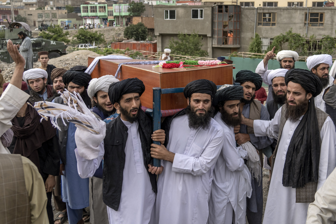Afghanistan’s economic crisis deepens amid turmoil in Kabul