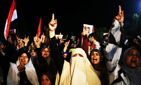 Egypt offers safe passage to Mursi supporters