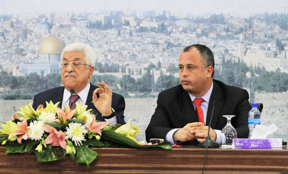 Abbas signals flexibility on Palestinian refugees