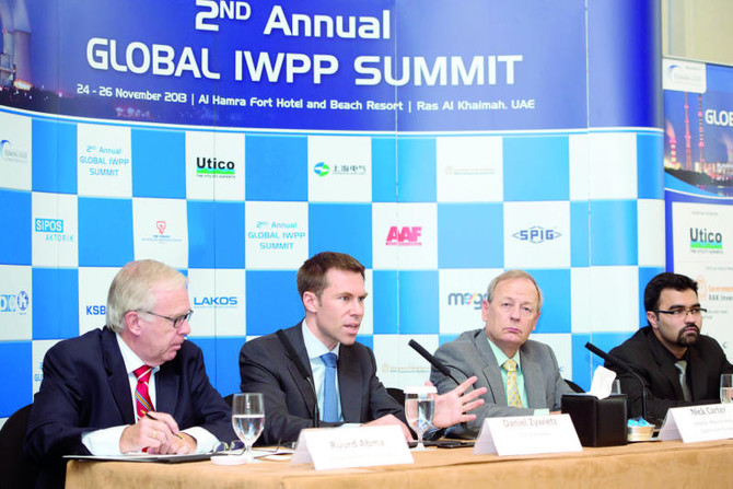 GCC experts discuss funding challenges for power projects