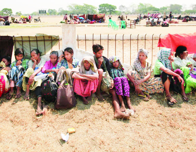 32 Burmese refugees     killed in Thailand blaze