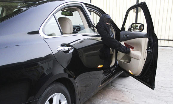 Guardian approval a must for Saudi women to drive in Kuwait