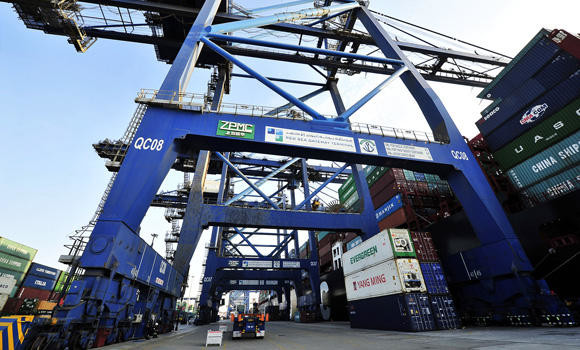 Jeddah port crisis worsens; transport fees rise 200%