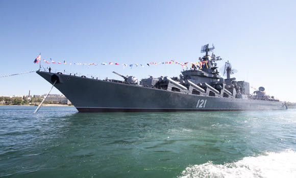 Russia sends warships to Mediterranean as Syria tension rises
