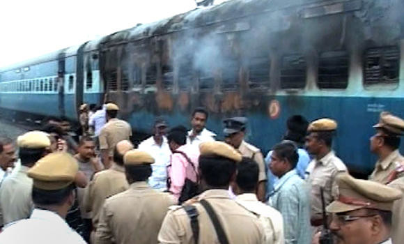 India train fire kills at least 32