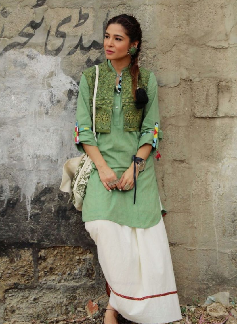 Rocking Green And White Pakistani Celebrities Celebrate Independence Day Arab News